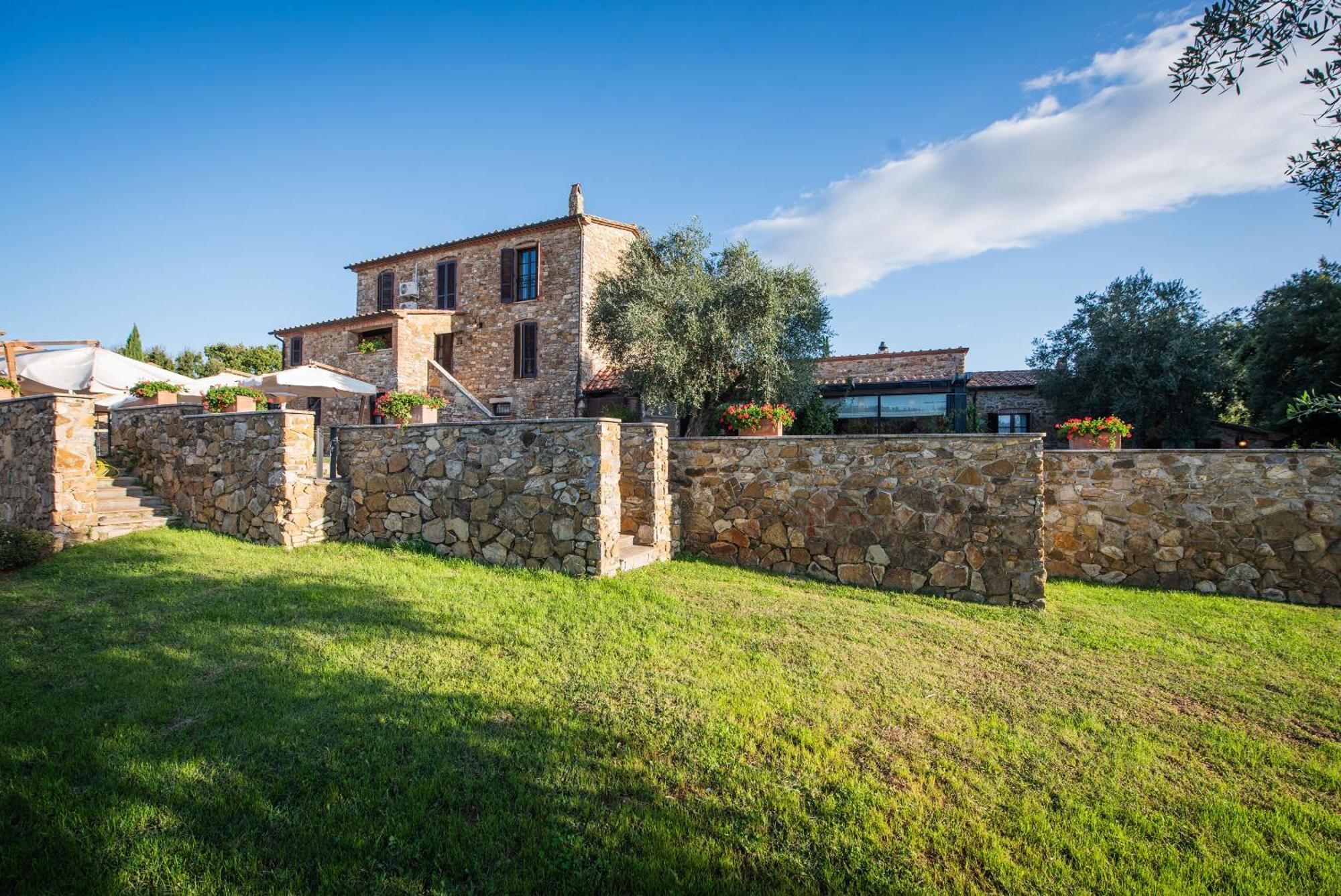 Fattoria Pianetti Guest House Манчано Екстериор снимка